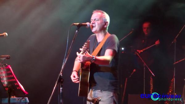 Πρόβα Μικρούτσικου, Θηβαίου και Πολυχρονίδη στο Γυάλινο Μουσικό Θέατρο