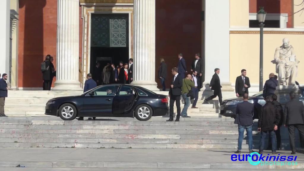 Διαμαρτυρία στα προπύλαια για τον Πιέρ Μοσκοβισί