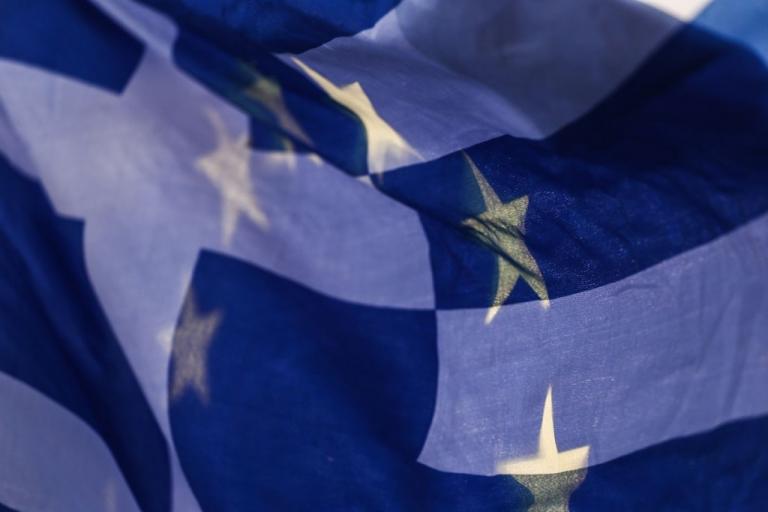 Η Ευρώπη χάνεται και η Ελλάδα βυθίζεται στην εσωστρέφεια και την πόλωση