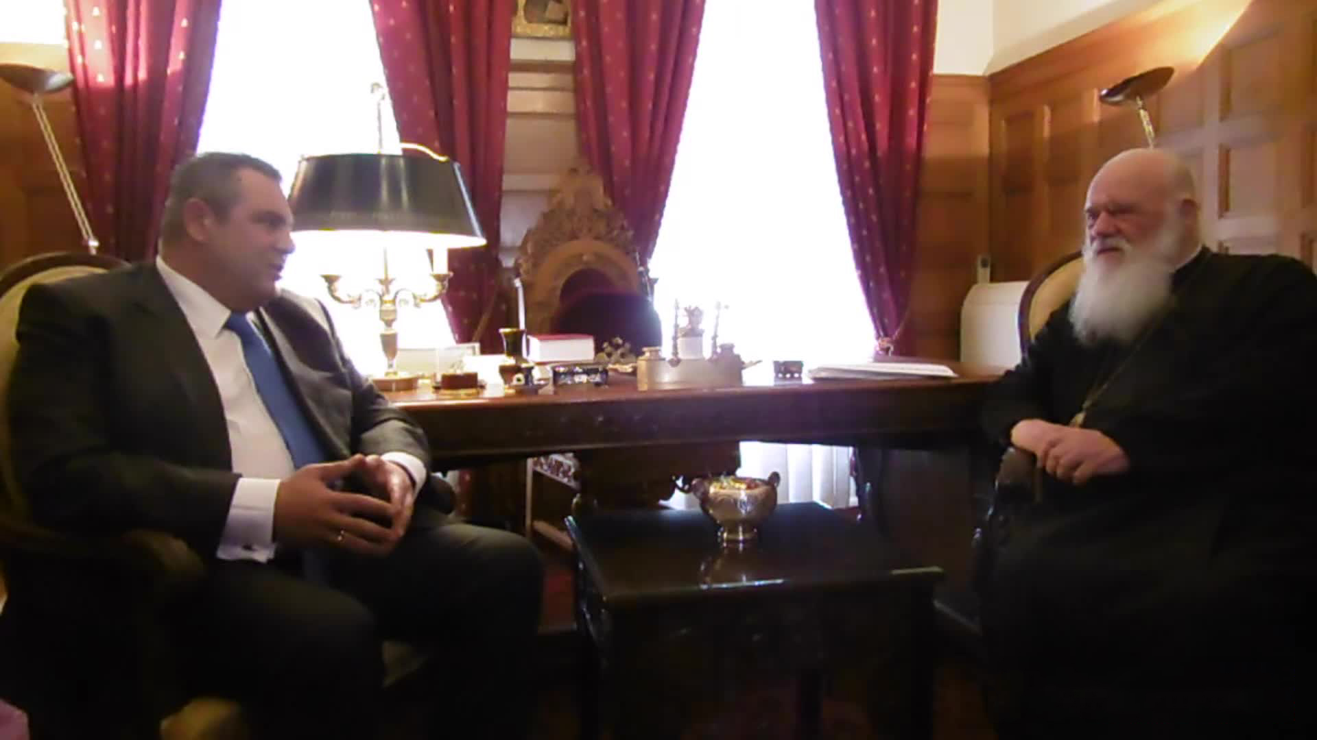 Συνάντηση του Αρχιεπίσκοπου Ιερώνυμου με τον Υπ.Άμυνας και πρόεδρο των ΑΝΕΛ Πάνο Καμμένο