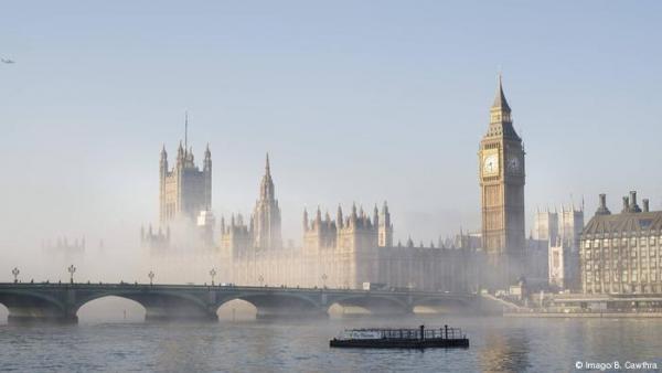 Μάρτιν Σουλτς: Σε απόγνωση η Τερέζα Μέι