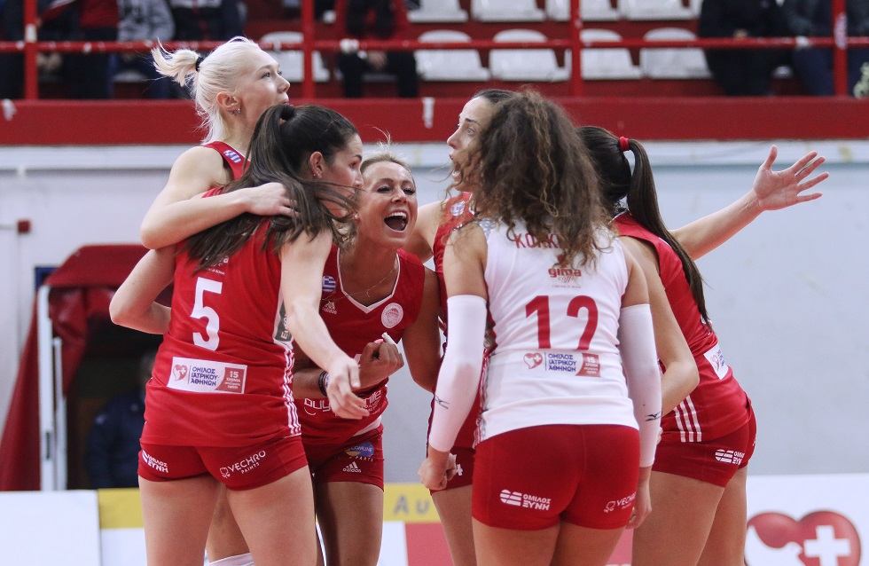 Άνετη νίκη του Ολυμπιακού στο ντέρμπι