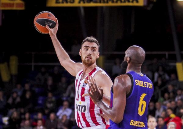 Τα «όργια» του Μιλουτίνοφ στη Βαρκελώνη (vid)