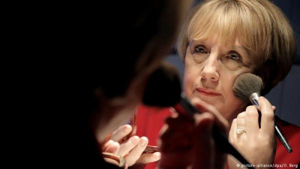 Κουράστηκε η σωσίας της Μέρκελ