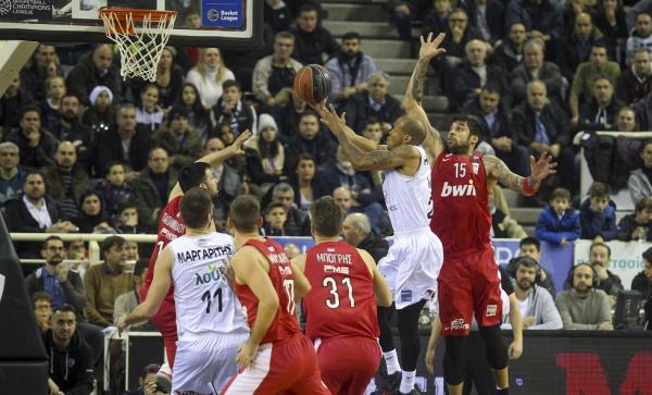 Η Ασπρόμαυρη παρακάμερα του ΠΑΟΚ – Ολυμπιακός (vid)