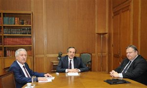 Συνάντηση των κυβερνητικών εταίρων την Τρίτη στο Μέγαρο Μαξίμου