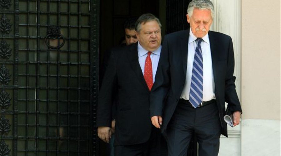 «Κλειδώνουν» τη Δευτέρα στη σύσκεψη των αρχηγών τα μέτρα ύψους 11,5 δισ. ευρώ