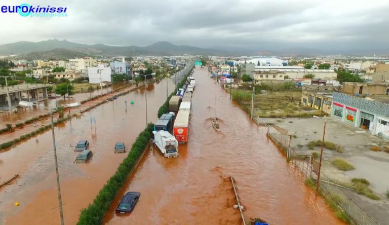 Εικόνα από Drone: Πλημμύρα στην Εθνική οδό στο ύψος της Ελευσίνας
