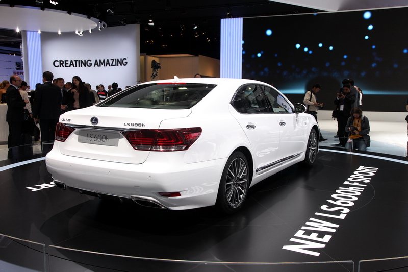 Διεθνής Έκθεση Αυτοκινήτου – Παρίσι 2012: Lexus LS 600h F Sport
