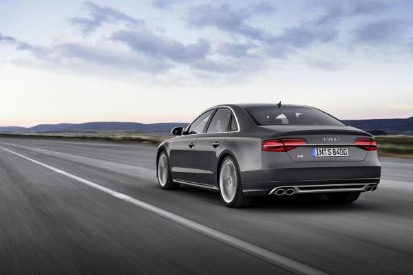 Audi S8 2014