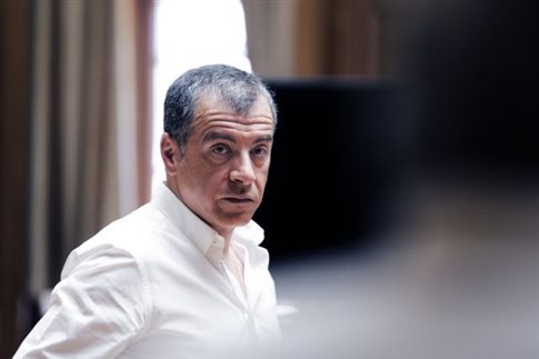 Θεοδωράκης: Ο κίνδυνος του Grexit δεν έχει εκλείψει οριστικά