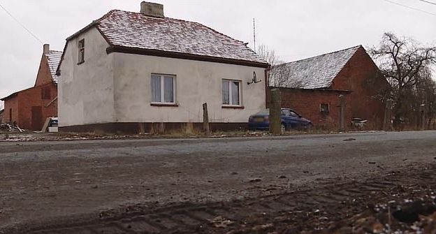 Νέο σπίτι φρίκης: Έπνιξαν τα τέσσερα νεογέννητα μωρά τους και τα έκρυψαν στη σόμπα