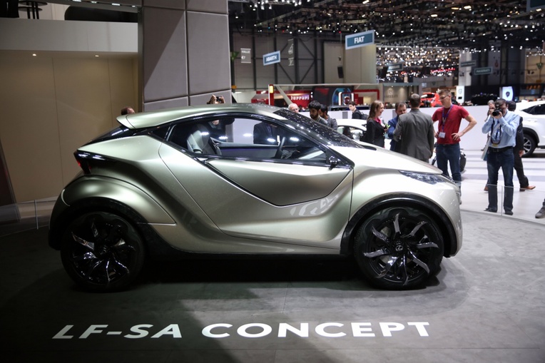 To αστικό crossover όραμα της Lexus, LF-SA Concept στη Γενεύη