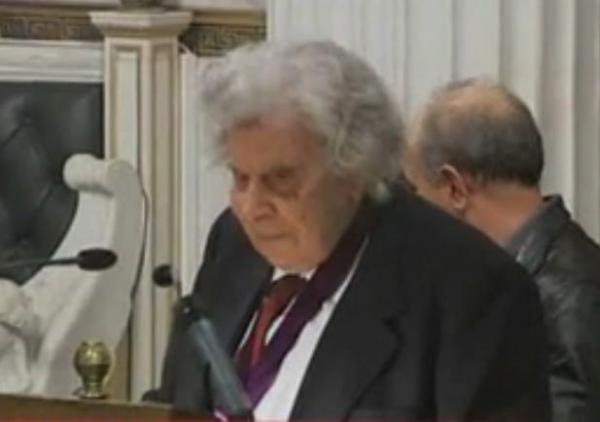 Επίτιμο μέλος της Ακαδημίας Αθηνών ο Μίκης Θεοδωράκης