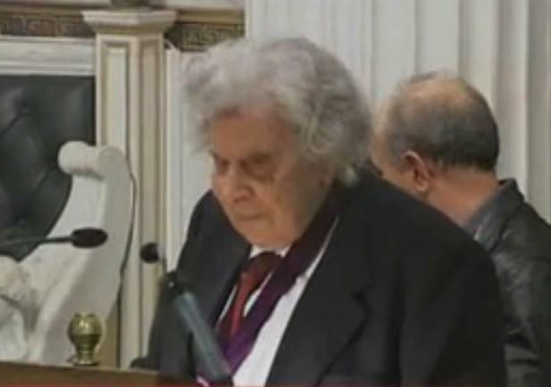 Επίτιμο μέλος της Ακαδημίας Αθηνών ο Μίκης Θεοδωράκης