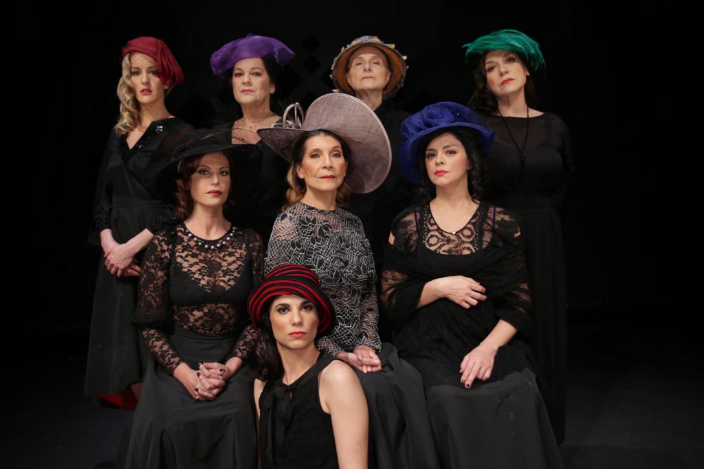 Το θρίλερ «8 γυναίκες κατηγορούνται» στο θέατρο Αργώ