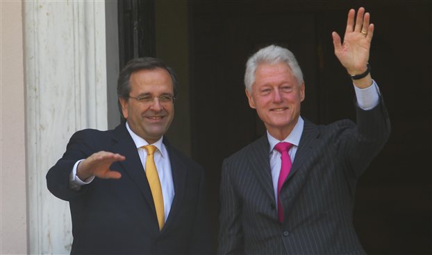 Με τον Μπιλ Κλίντον συναντήθηκε στο Μέγαρο Μαξίμου ο πρωθυπουργός