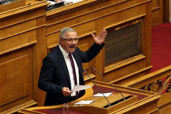 Μανιάτης : Θεατρική παράσταση τα εγκαίνια σταθμού «Συντριβάνι»