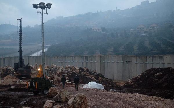 Ο ισραηλινός στρατός συνεχίζει να καταστρέφει σήραγγες της Χεζμπολάχ