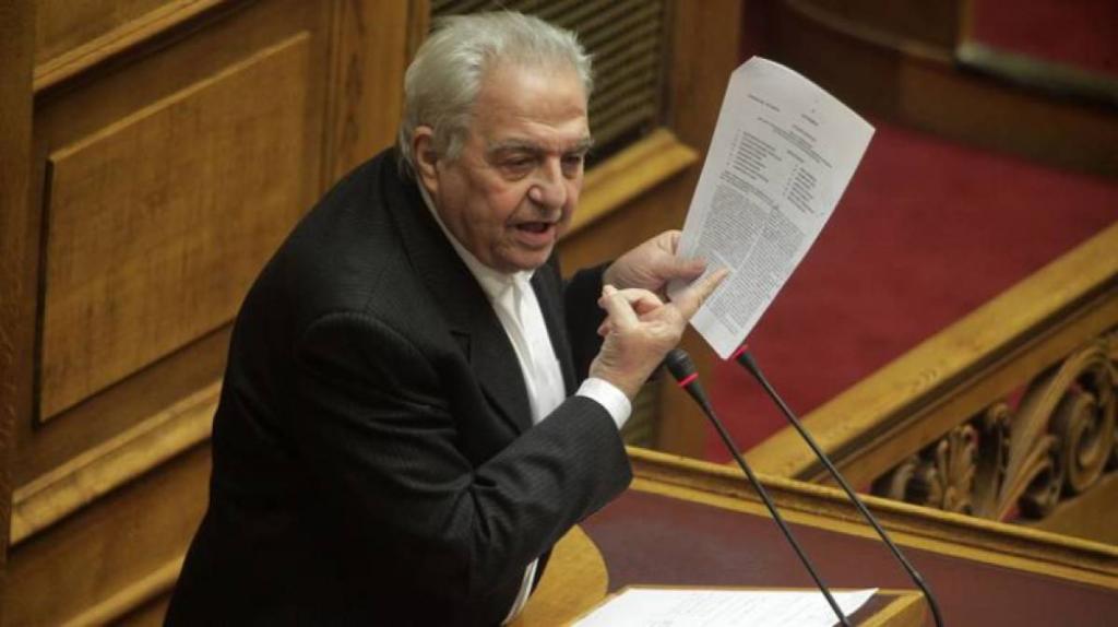 Ο άγνωστος και η Αντζελα Δημητρίου