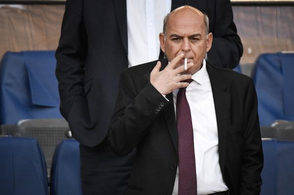 Γραμμένε, που είναι τα λεφτά;