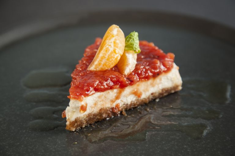 Τσίζκεϊκ με σύκα, κρέμα βανίλιας και μαρμελάδα κυδώνι με μπαχαρικά