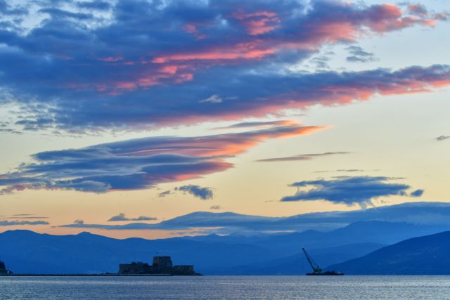 Βελτιώνεται ο καιρός – Ανεβαίνει ο υδράργυρος