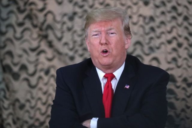 Επιμένει για το τείχος στο Μεξικό ο Τραμπ