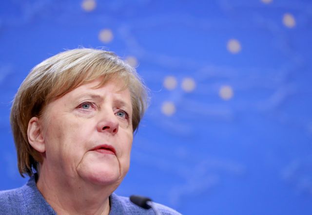 Δημοσκόπηση: Το 43% των Γερμανών θέλει τη Μέρκελ στην καγκελαρία έως το 2021