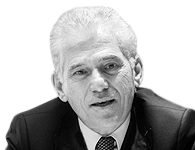 Πάνος Καρβούνης