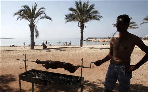 Η Ανάσταση γιορτάστηκε στην πόλη και από όσους δεν έφυγαν