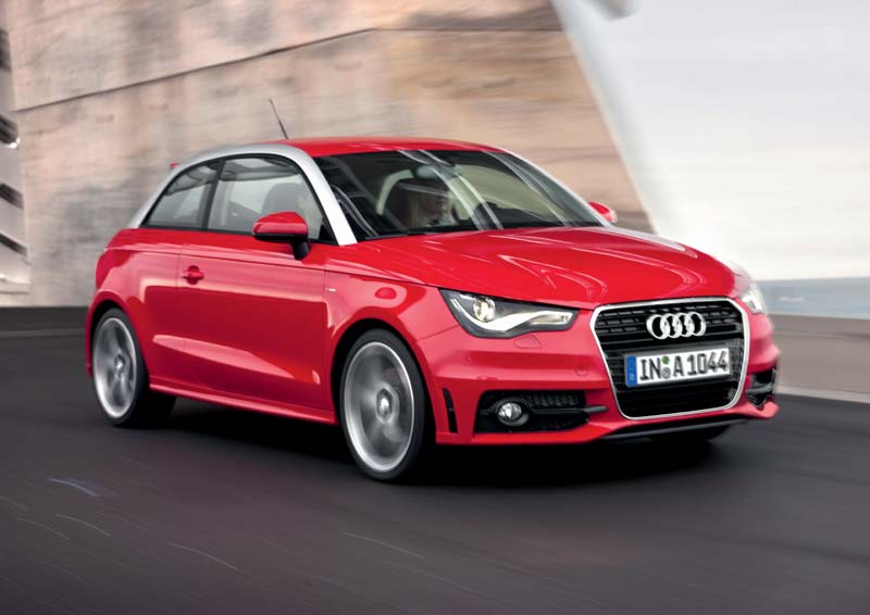 Audi A1: driving