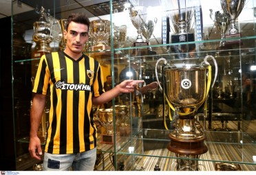 Ανακοίνωσε Χριστοδουλόπουλο η ΑΕΚ