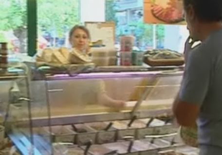 Σε ισχύ ο αυξημένος ΦΠΑ στην εστίαση