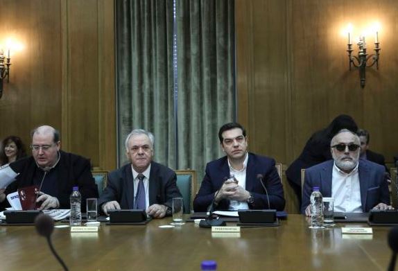 Τσίπρας: Θα δοθούν τέσσερις τηλεοπτικές άδειες