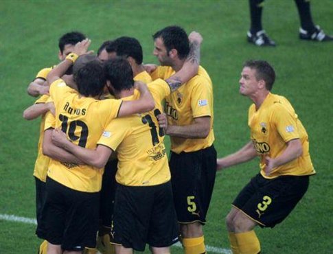 Το κίτρινο υποβρύχιο της ΑΕΚ «βούλιαξε» τον Παναθηναϊκό