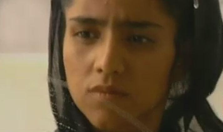 Η Αφγανή που εξαναγκάστηκε σε γάμο και έκανε την ιστορία της τραγούδι