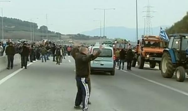 Μπλόκα αγροτών σε όλη την Ελλάδα