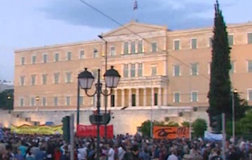 Λαοθάλασσα «Αγανακτισμένων» κατέκλυσε την Αθήνα και άλλες πόλεις