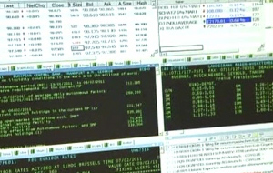 Οι ευρωπαίοι κρατούν «κλειστά τα χαρτιά τους» για την 6η δόση