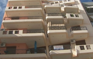 Βαρύς ο «πέλεκυς» για τα ακίνητα και το 2013