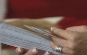 Αντιδράσεις βουλευτών και κομμάτων για το τέλος στα ακίνητα