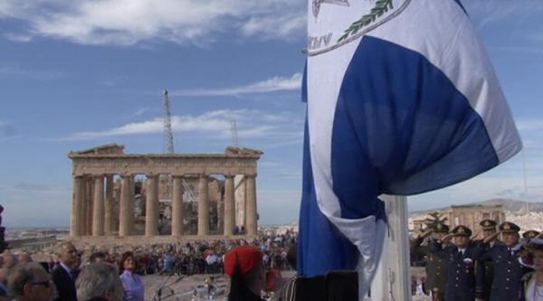 Τελετή έπαρσης της σημαίας στην Ακρόπολη για την 71η επέτειο απελευθερώσεως της Αθήνας