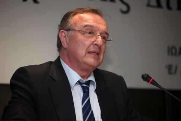 Κατάληψη διέκοψε τη συζήτηση για το δημοψήφισμα στο Δικηγορικό Σύλλογο Αθηνών