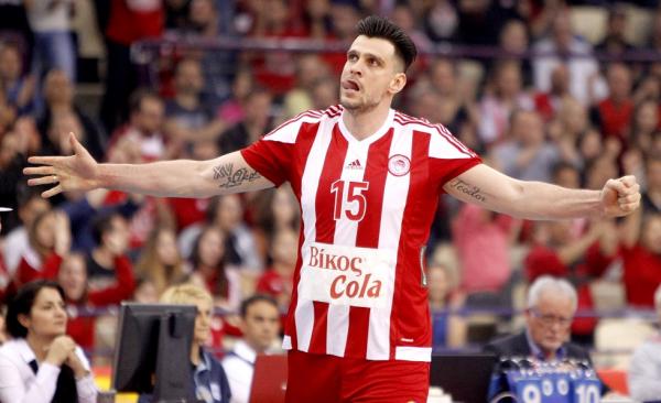 Πυροδότησε τη «βόμβα» Αλεξίεφ ο Ολυμπιακός στο βόλεϊ