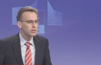 Έμμεση καταδίκη των δηλώσεων Μπερίσα από την Ευρωπαϊκή Επιτροπή