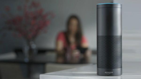 Amazon: Η Alexa δεν μπορούσε να απαντήσει αν πιστεύει στον Άγιο Βασίλη