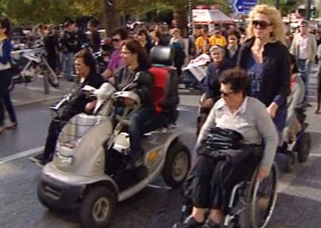 Συλλαλητήριο στο Σύνταγμα από την Εθνική Συνομοσπονδία Ατόμων με Αναπηρία και την ΑΔΕΔΥ