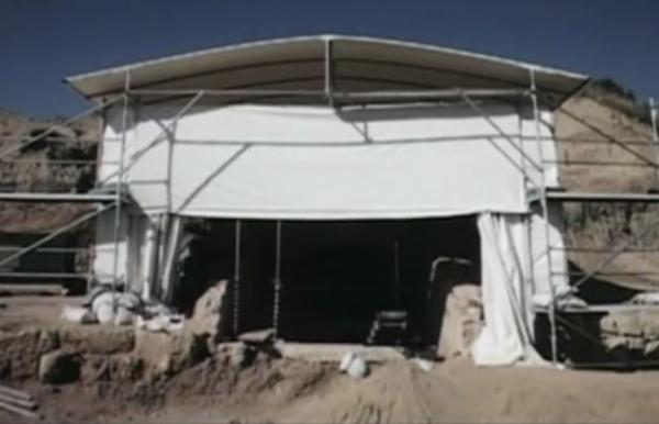 Διίστανται οι απόψεις για το αν έχει συληθεί ο τάφος της Αμφίπολης