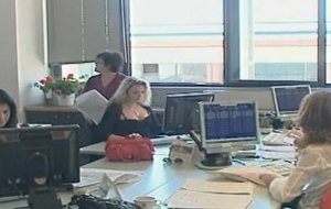 Ανάκαμψη το 2013 αν τηρηθεί το πρόγραμμα, λέει η κυβέρνηση